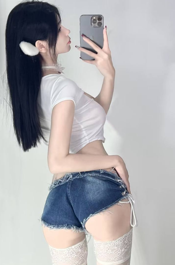 乌拉圭神锋苏亚雷斯闪耀热门赛事